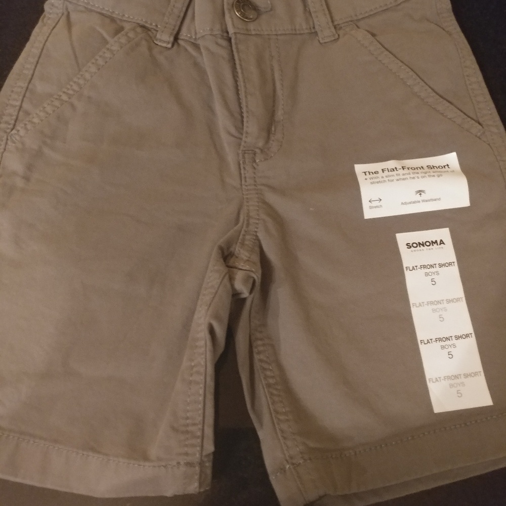 Toddler Boys shorts. SIZE 5